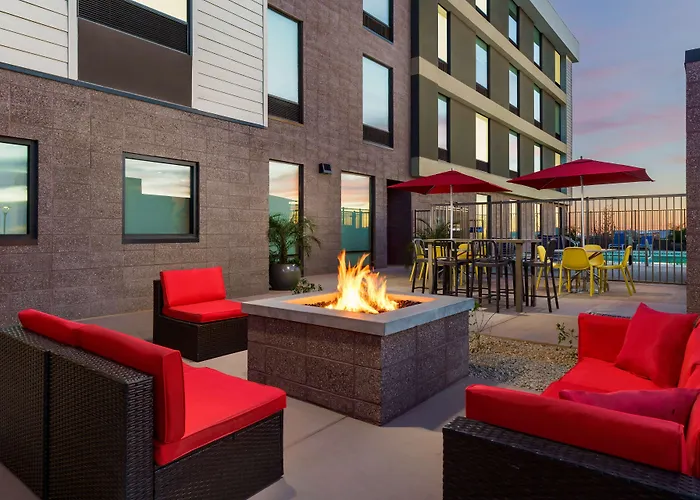 Home2 By Hilton North Scottsdale Near Mayo Clinic Hotel Currys Corner